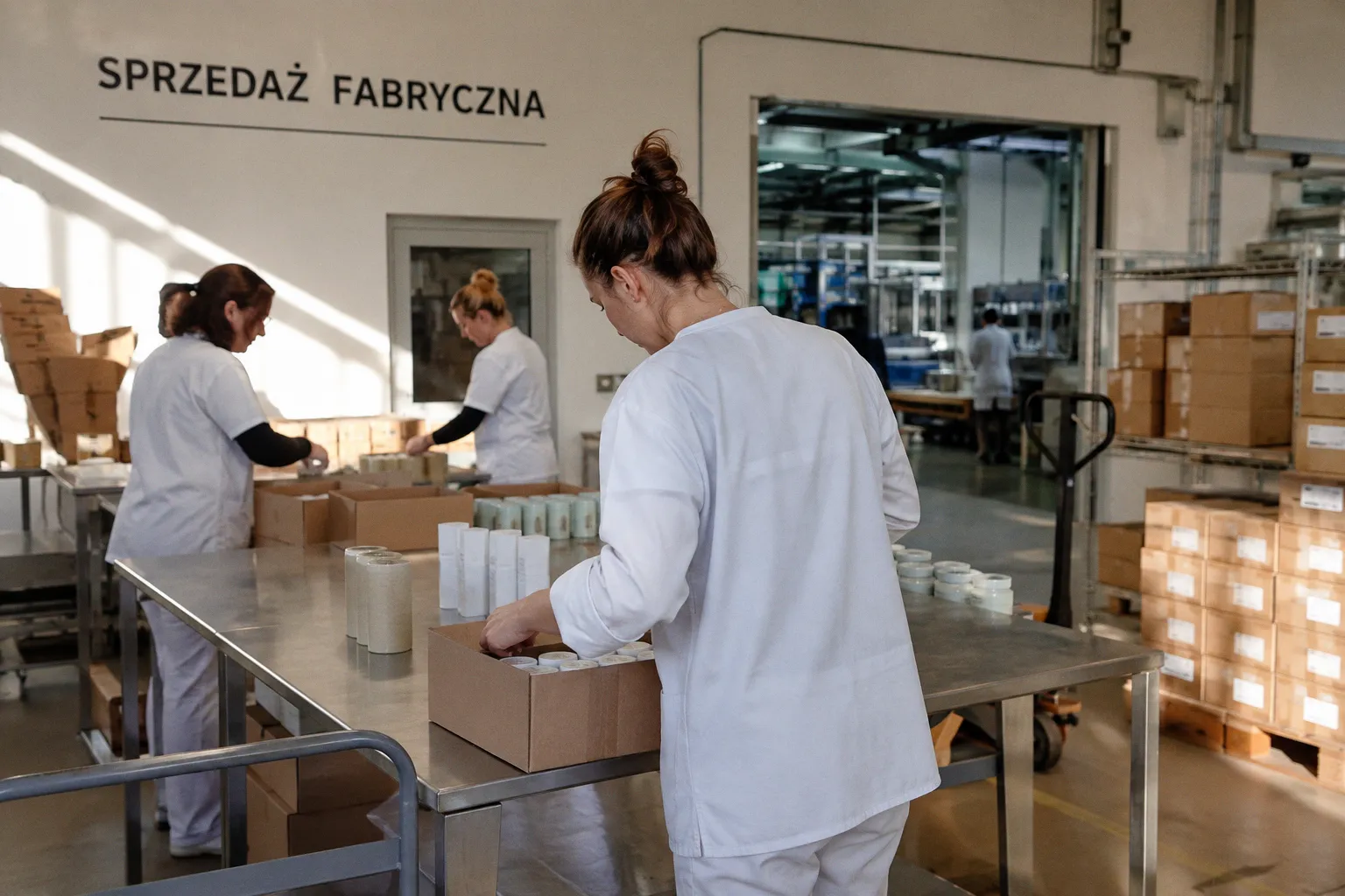 Czy sklepy firmowe przetrwają ekspansję TikToka w branży beauty?