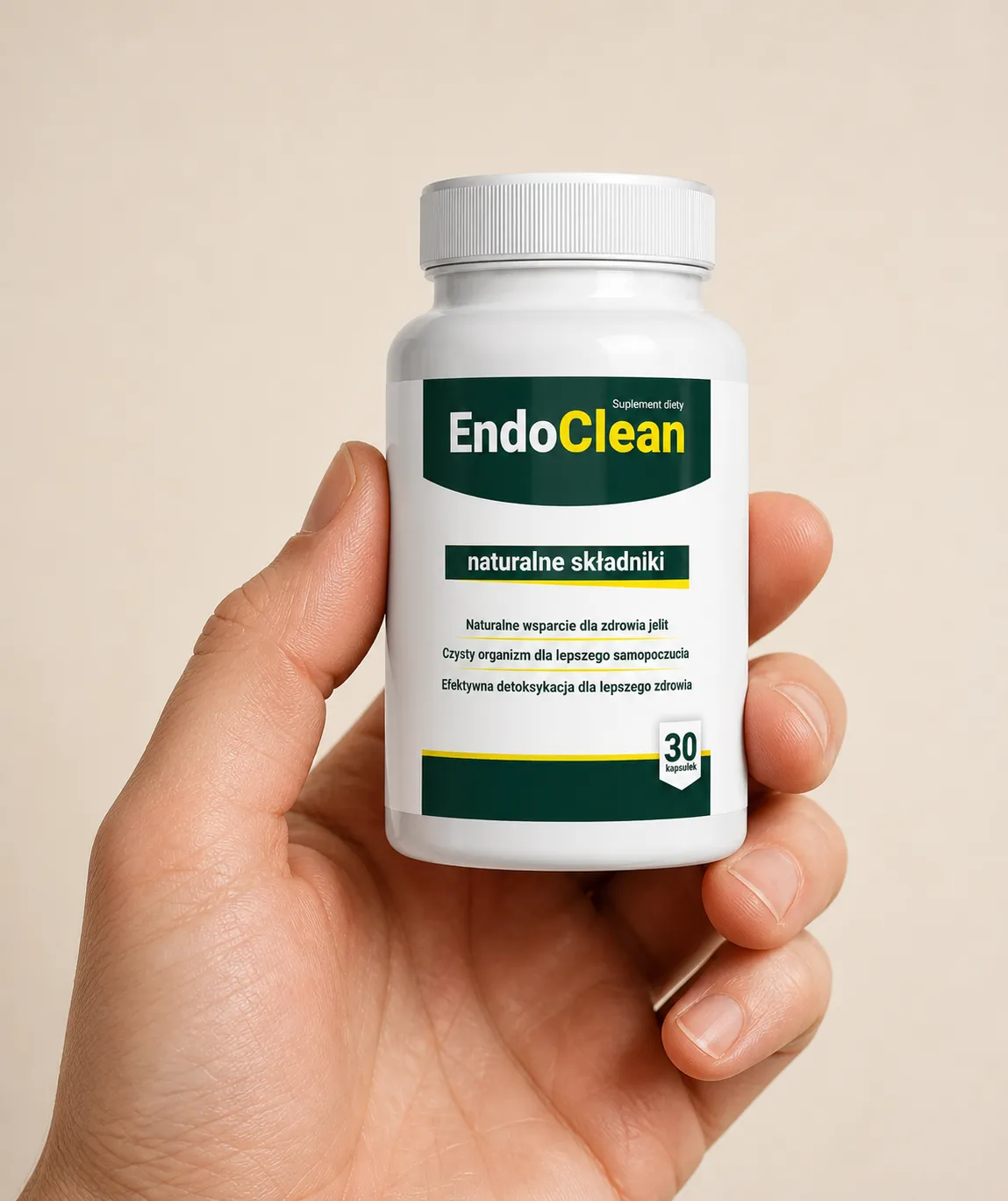 EndoClean — opakowanie w dłoni