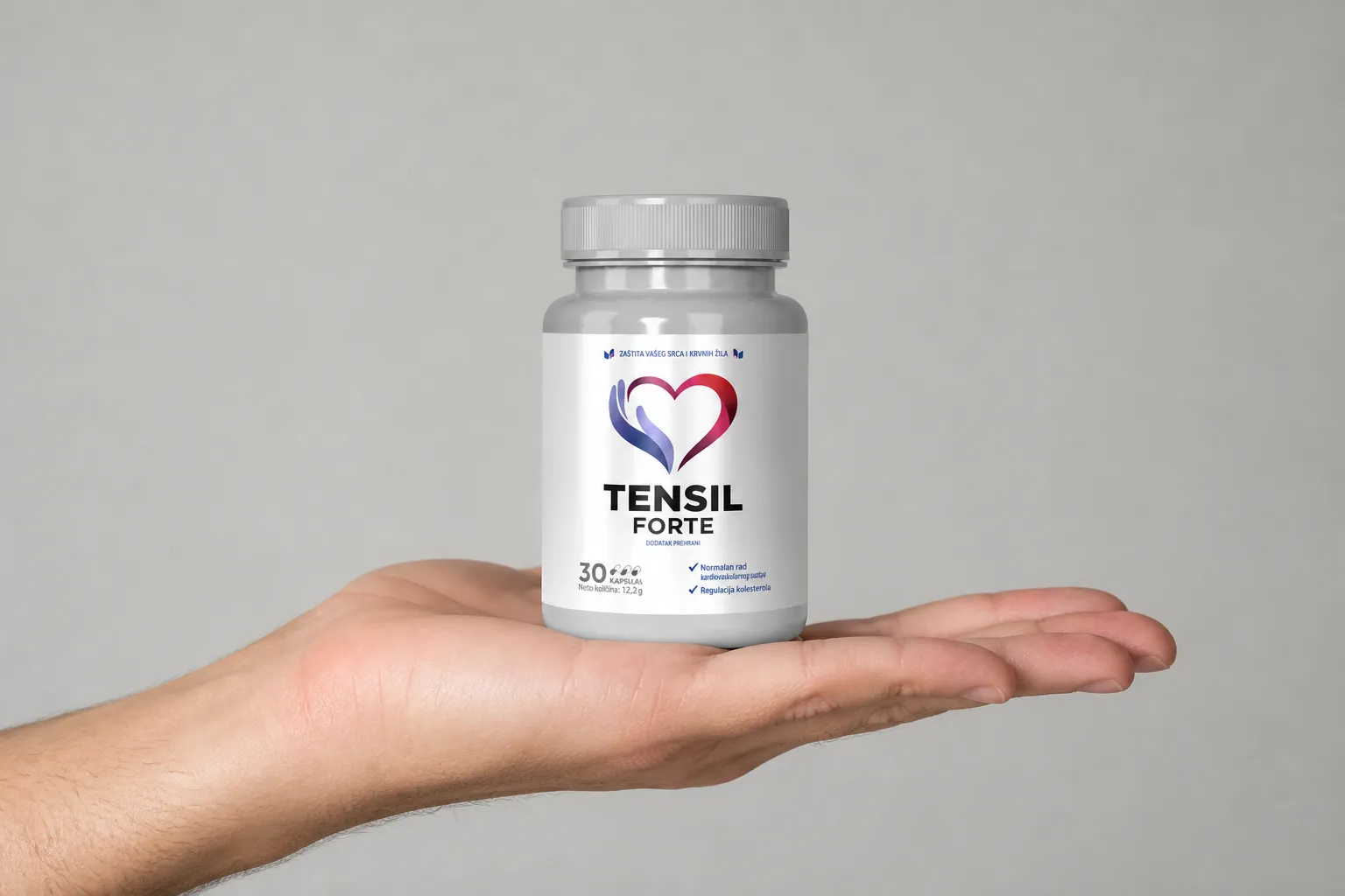 Tensil Forte — opakowanie w dłoni