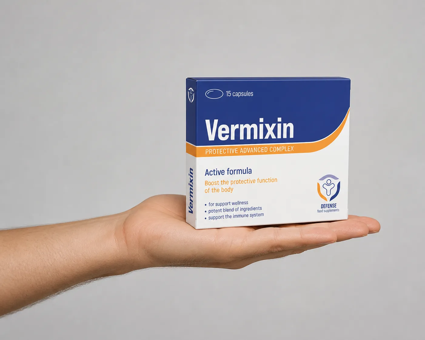 Vermixin — opakowanie w dłoni